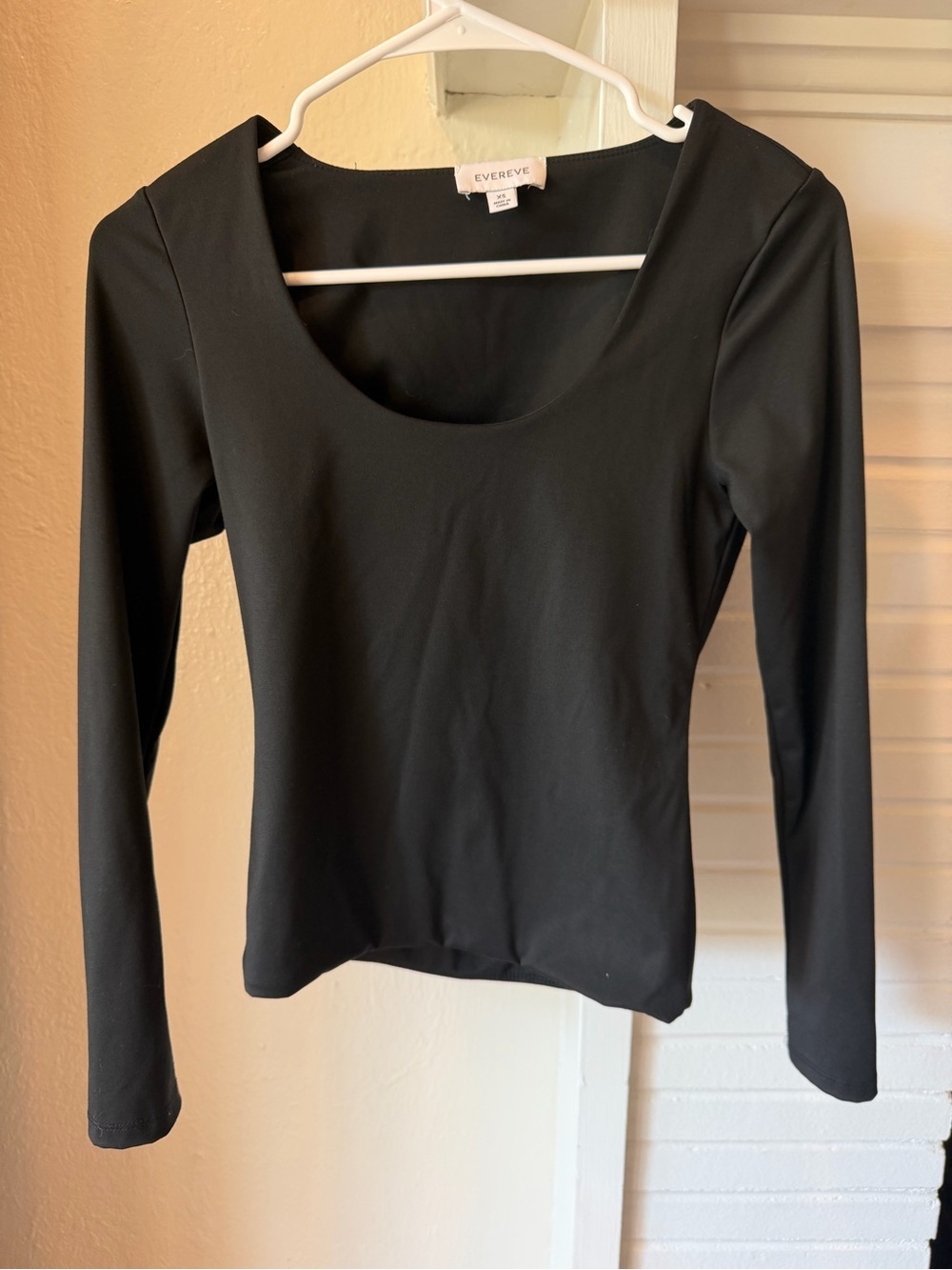 EVEREVE Black Scoop Neck Long Sleeve Fitted Top Size XS
